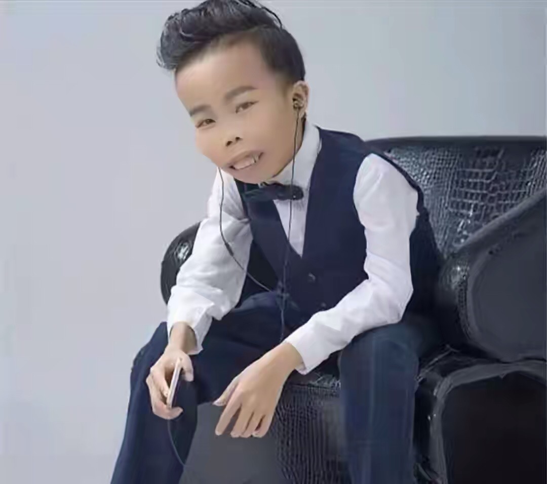 陈山"消亡史":从日入10万的头部网红到销声匿迹,他遭遇了什么