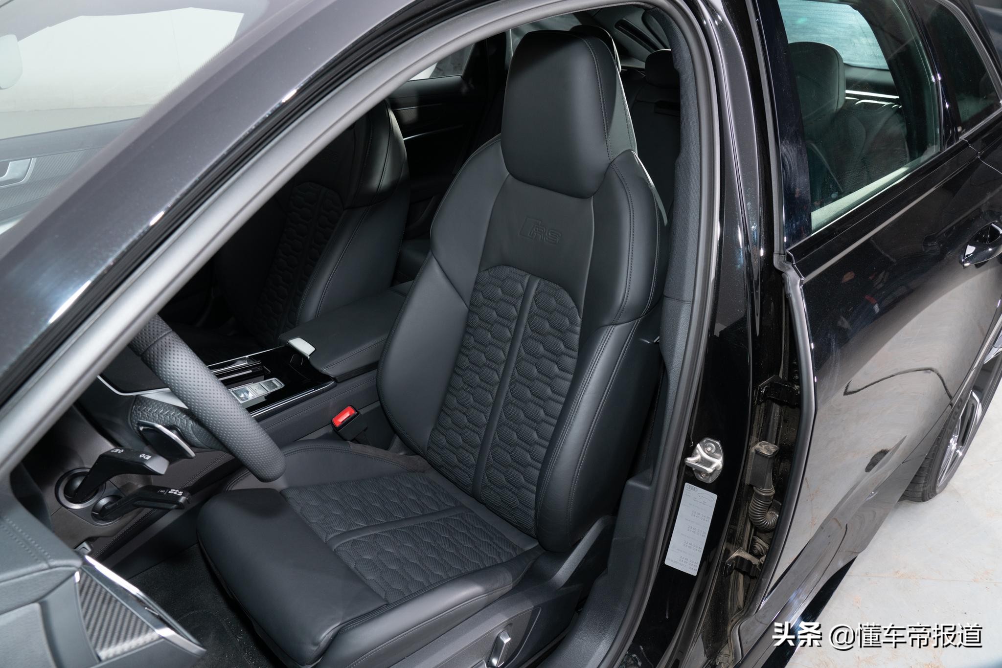 新车｜“瓦罐天花板”？全新奥迪RS 6 Avant实车曝光，142.88万元起