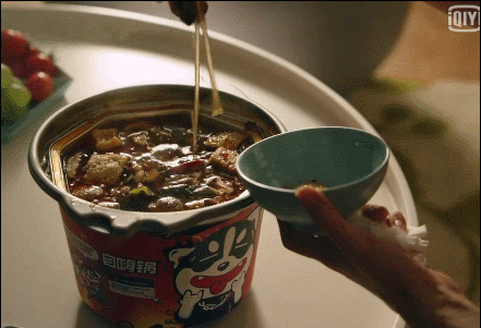 看了让人生气的国产剧：剧情悬浮、穿帮镜头频出、千篇一律的配音