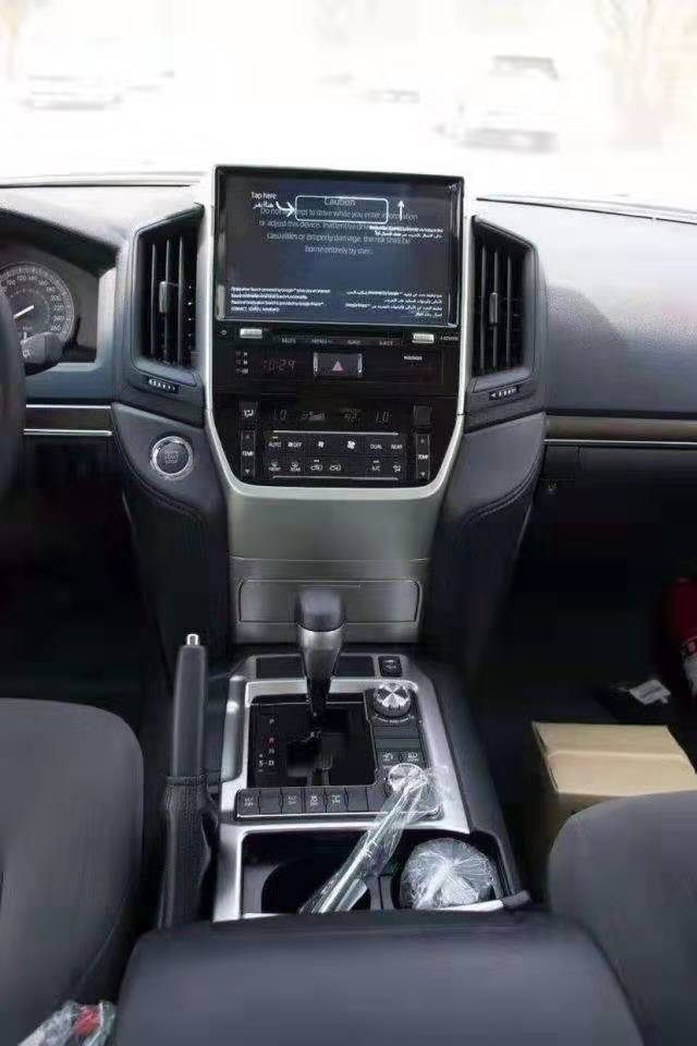 柴油版陆巡—19款丰田酷路泽4500柴油顶配全面解析