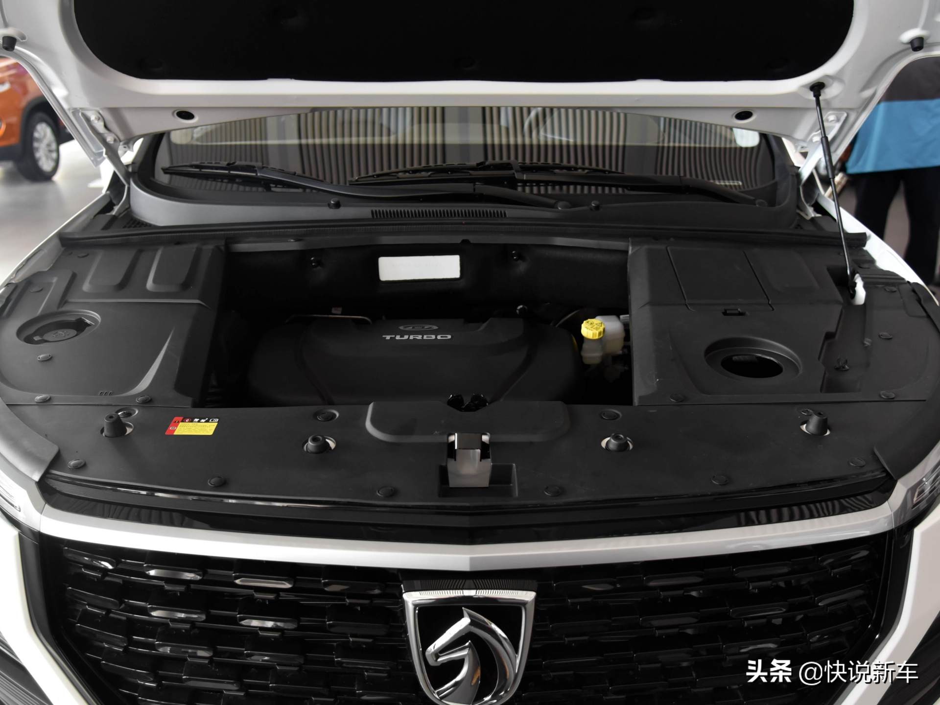 最低售价7.08万，空间大，有面子，实拍宝骏530