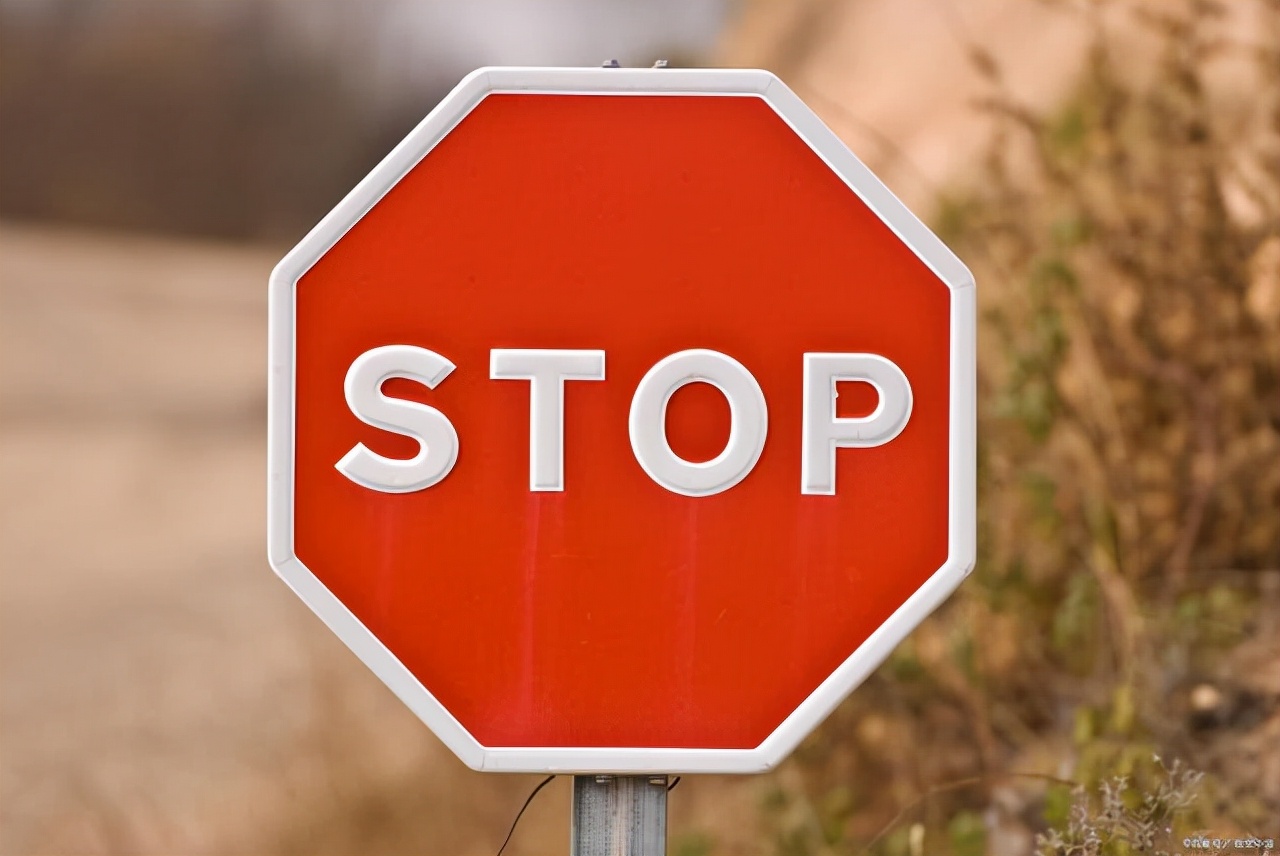 反脆弱、反矫情、反PUA，盘点那些能让你变强大的高校校训