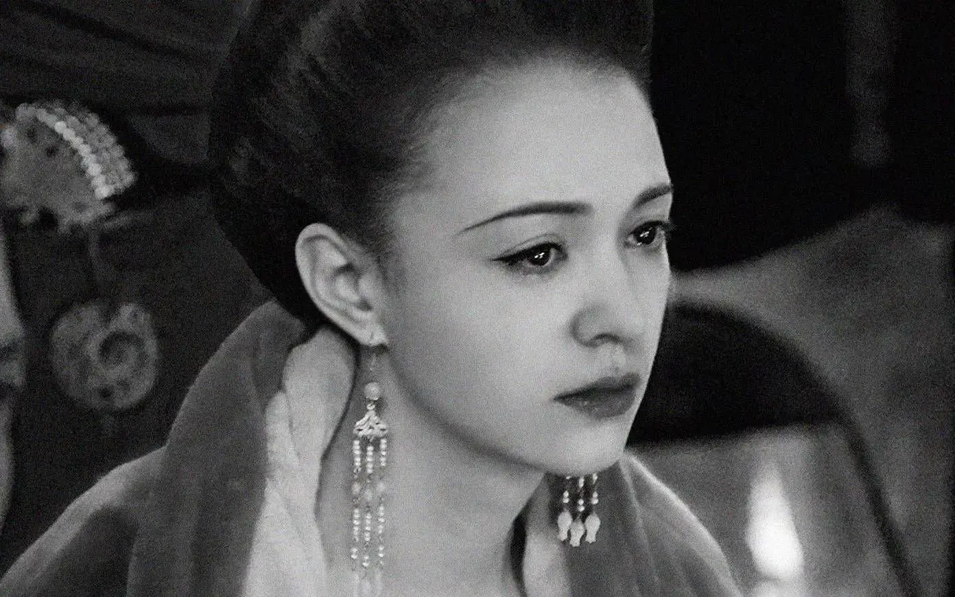 杨贵妃怎么死的历史真相（杨贵妃真正死因揭晓）