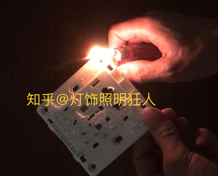 開關插座哪家強？14個品牌插座硬核測評