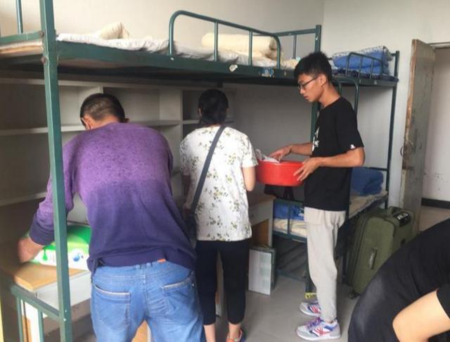 高考结束别掉以轻心，大学生活远比想象得更重要，学生要重视