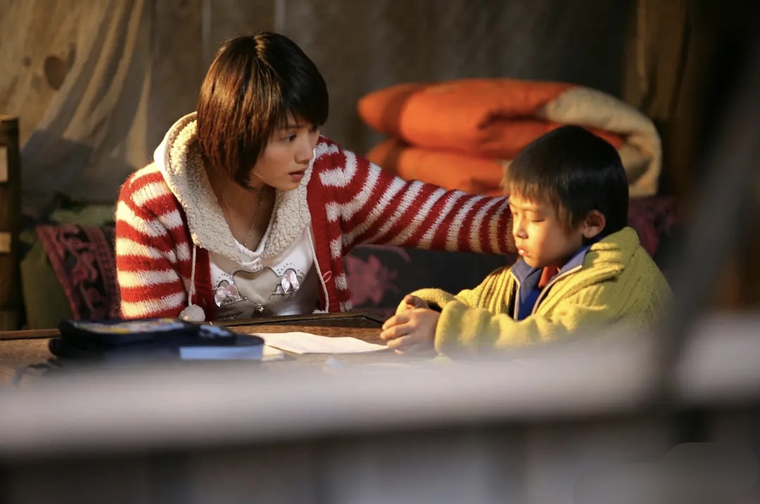 《走路上学》：一部关于温情、励志、梦想、希望，催人泪下的电影