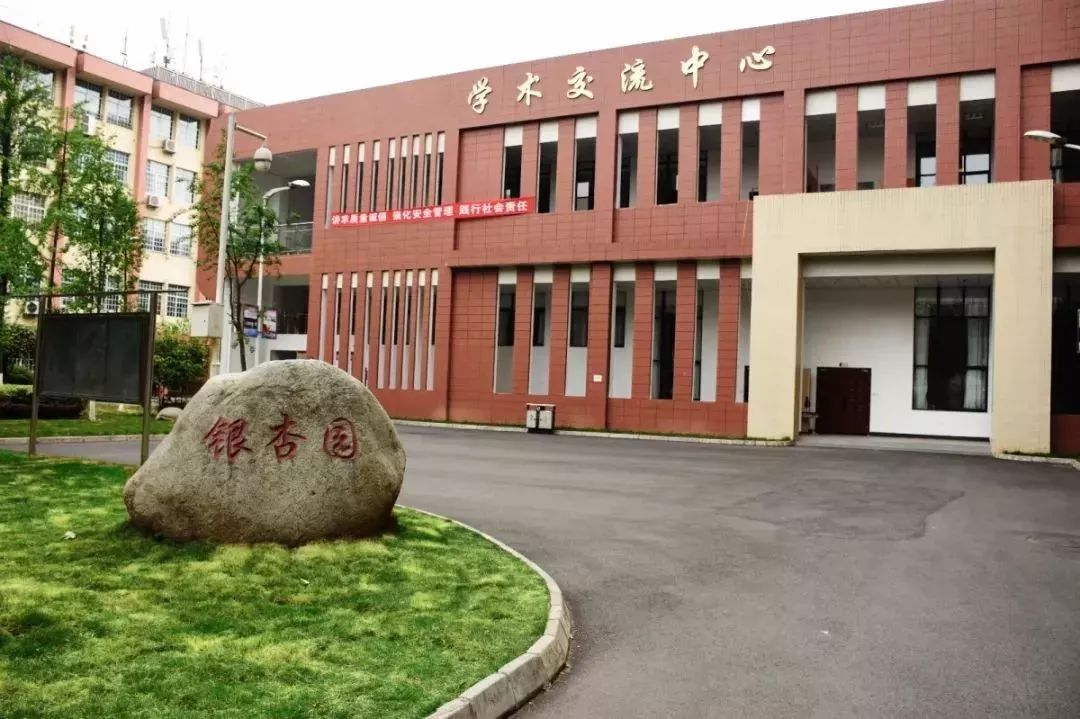 国内最新全部招收士官的大学及专业，专科录取，入伍捷径