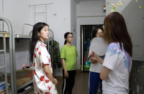 为啥大学每晚都要“查寝”？宿管老师说出这5点，学生恍然大悟