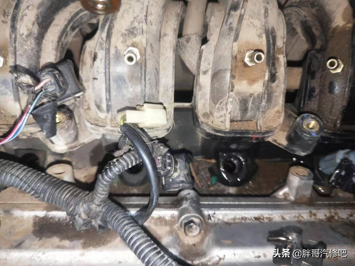 发动机怠速抖动，所有项目都检查了，原来是气门塌陷引起的