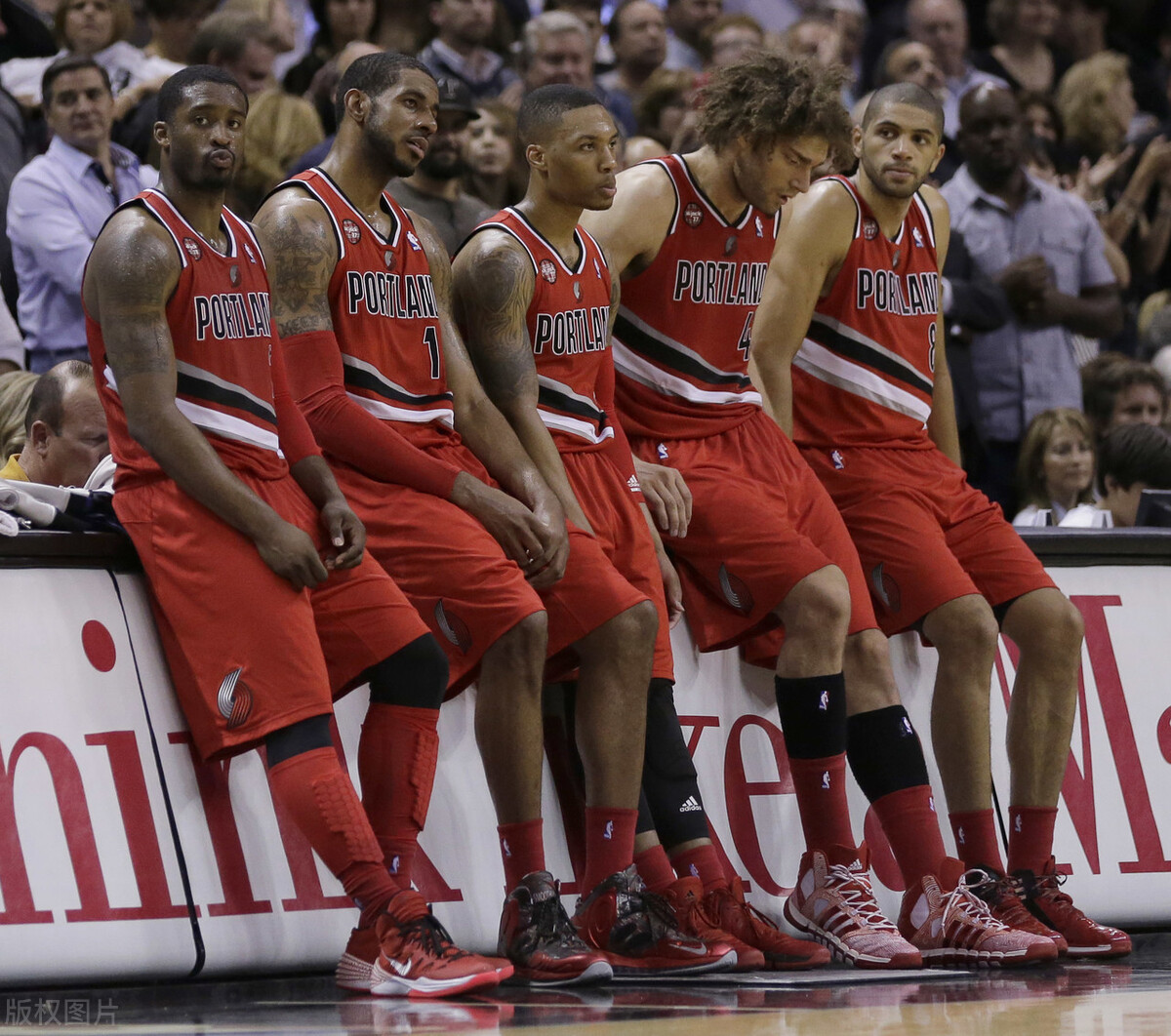 为什么nba不宣布退役(阿德宣布退役！没想到他与老乡波什离开赛场的理由如此相似)