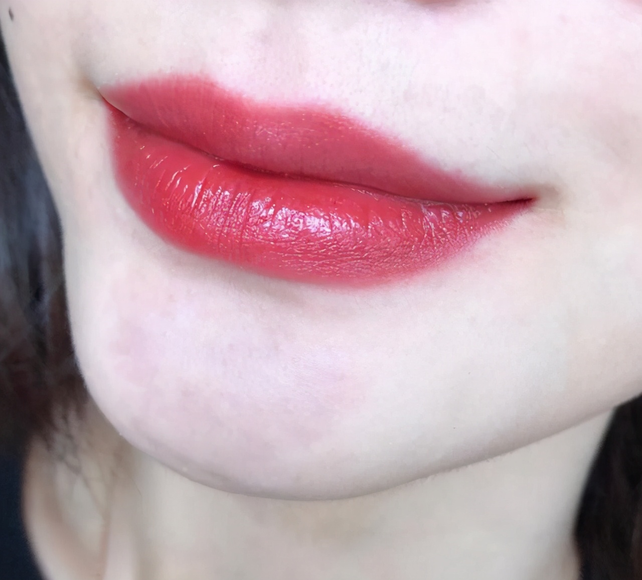 黄皮黑皮2021夏季流行色号！显白“靓妹”风，比正红色好看多了