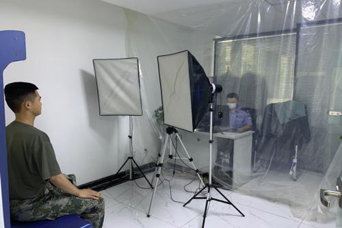 这几种证件，可以自带照片了！但是有几点要求