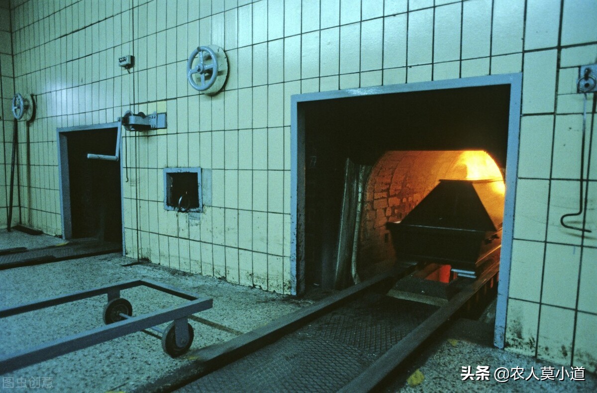 土葬和火葬的成本哪个高？为何农村人喜欢土葬呢？有什么差别呢？
