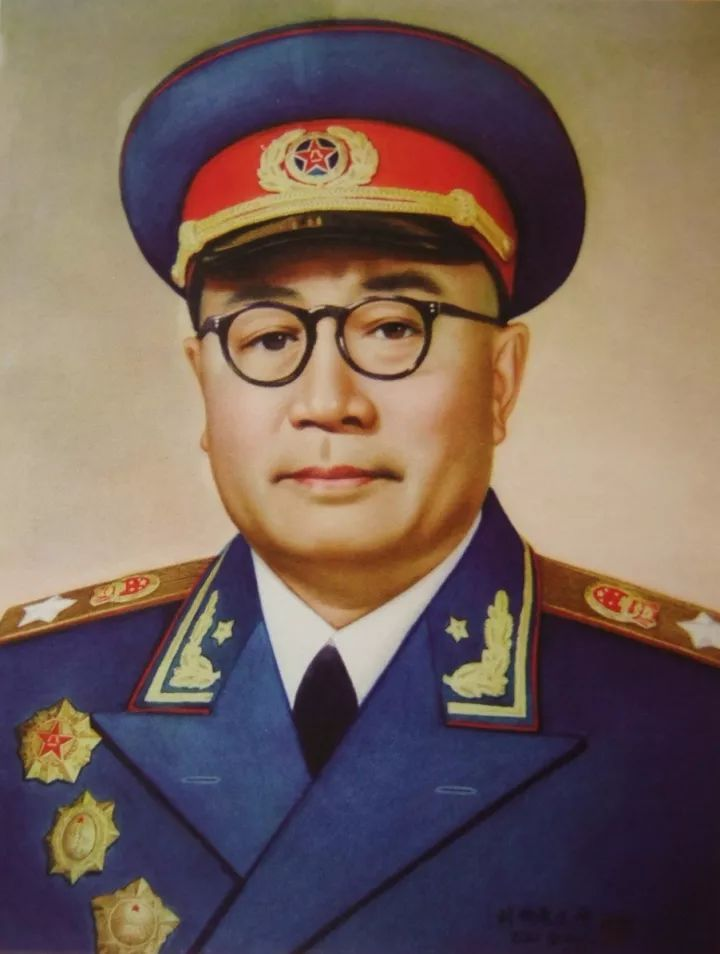 十大元帅临终遗言，林彪最凄惨？后代子女如今谁军衔最高？
