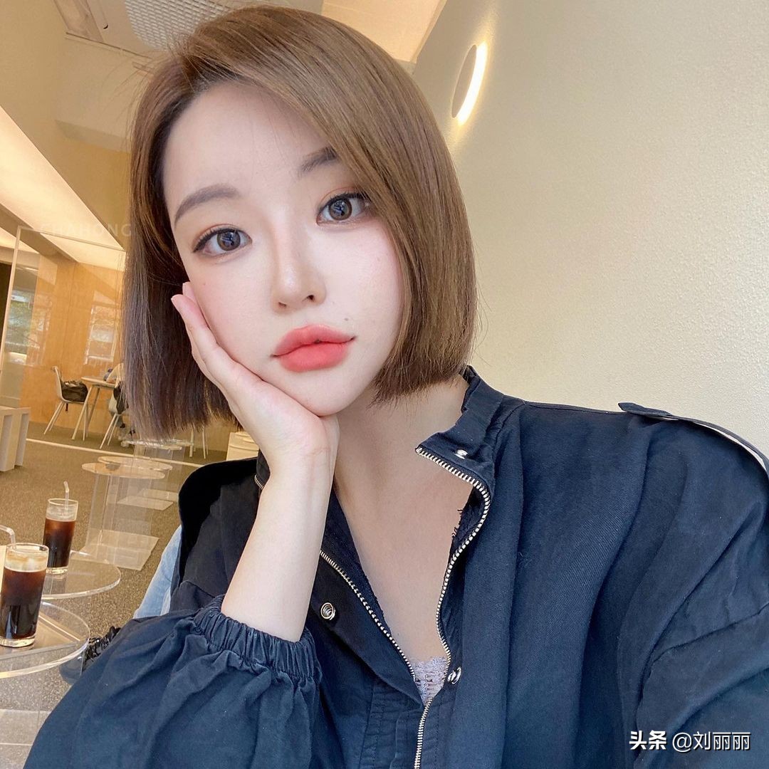 发型要想不过时，选择这4种发型就对了，洋气瘦脸美美哒