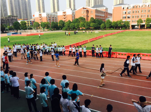 南雅中学2017高考喜报（湖南雄霸一方的2所高中）