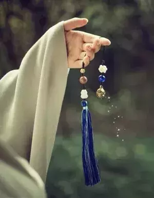 《百家姓》全文+拼音+注释,看看你的姓氏来自哪?