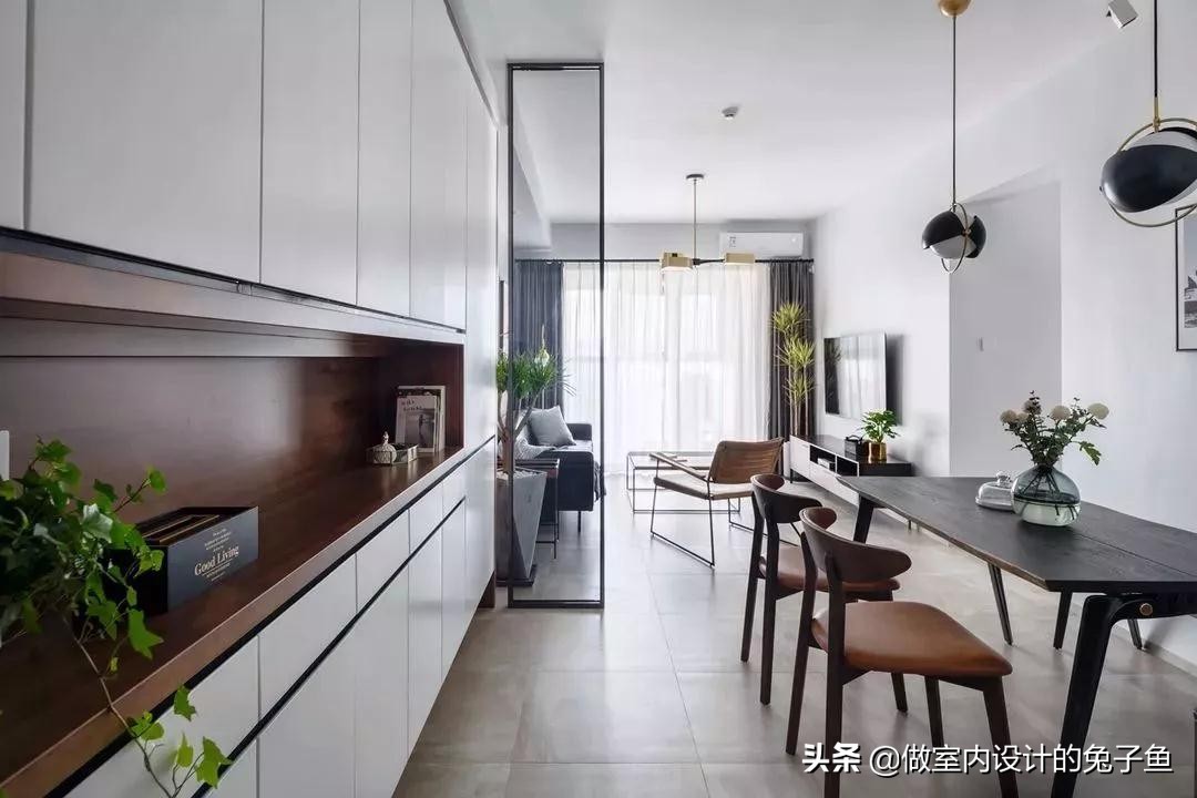 入户门对着客厅窗户的设计建议