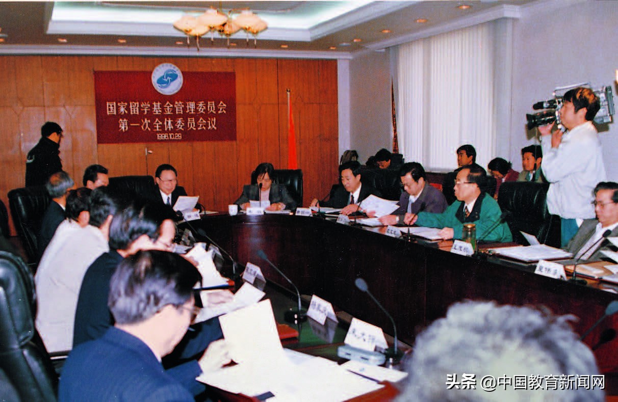 公派留学，与新中国同行