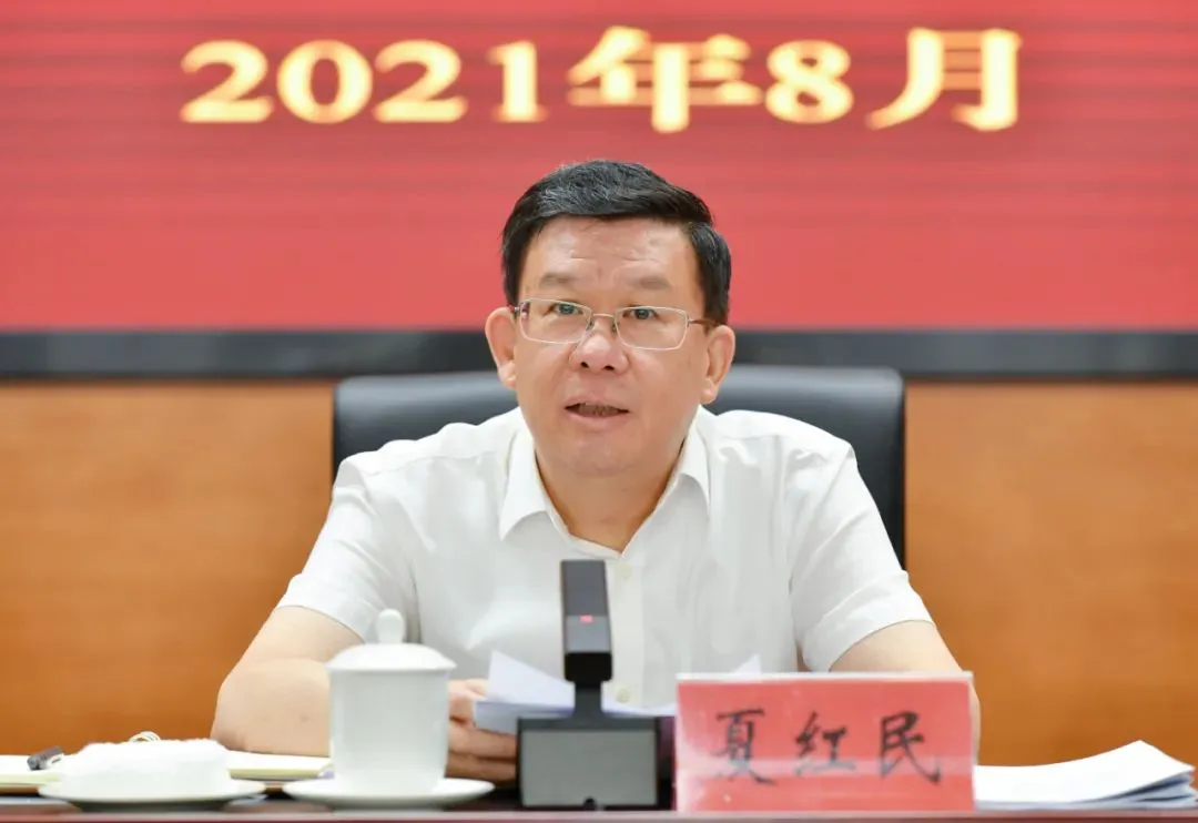 担任清除影响政治生态“毒瘤”重任的两位省级纪委书记跨省履新