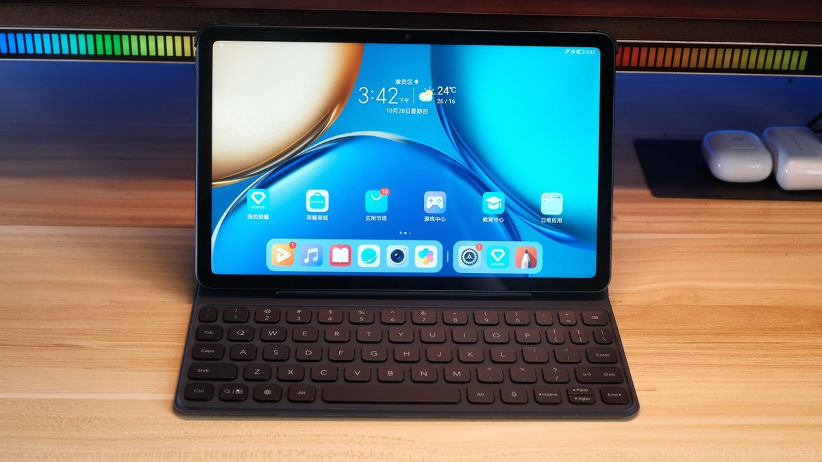 还在死盯iPad？荣耀平板V7上手亲测：入门级也能满生产力