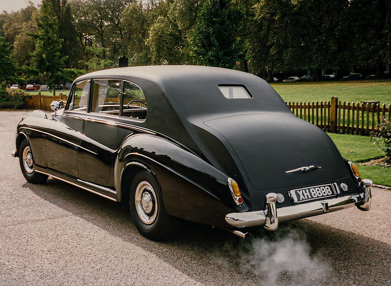 暗黑纹章:劳斯莱斯回溯black badge的起源