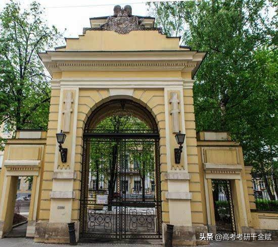 曾经名震全球的10大中山大学，一所在苏联，最惨得沦为高中。