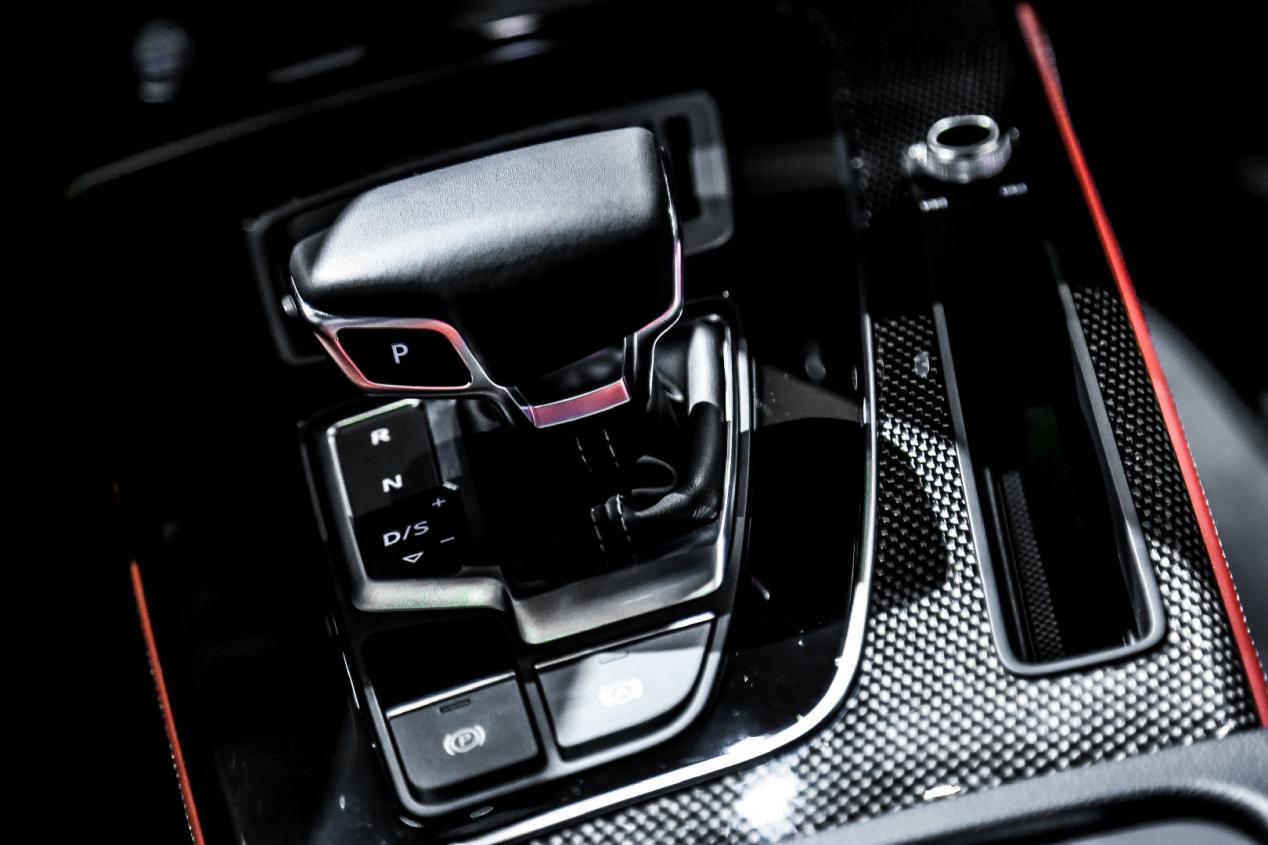 溜背+长轴+跨界统统打包，奥迪Q5L Sportback开售
