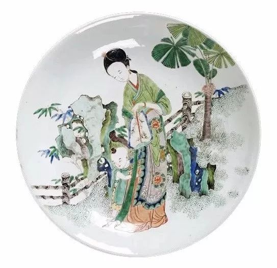 如花美眷 似水流年---康熙瓷器上的仕女图赏析