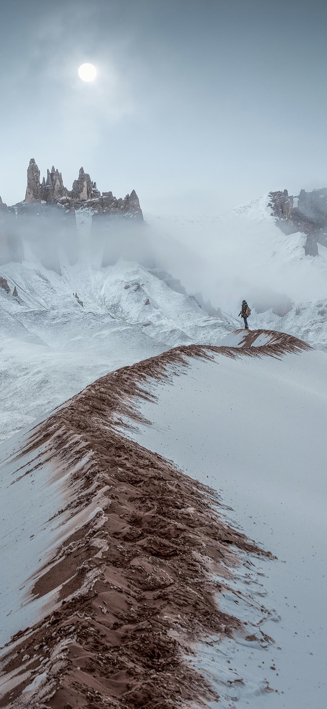 雪山壁纸︱沿途有风景，背后有阳光