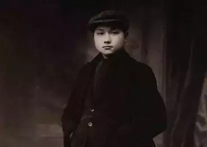 探寻邓小平的初心之路！这件事改变了他的一生