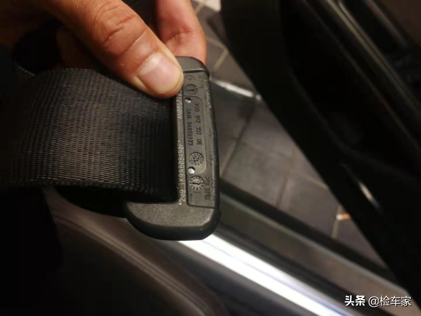 花小钱办大事，这辆报价79万的奥迪A8L买的值吗？网友：血亏