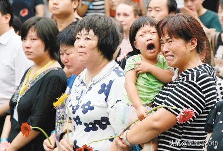 孩子问：你会死吗？有关死亡最暖的解释，适合父母对孩子说说