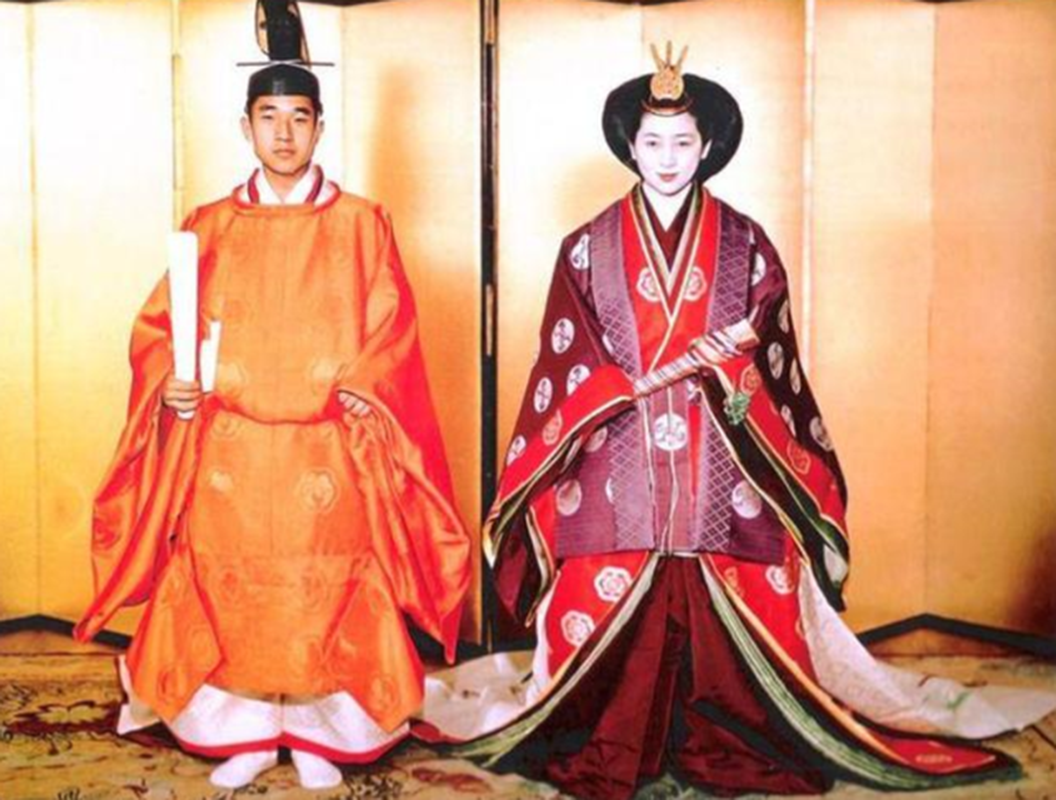 美智子：被婆婆良子高压统治41年，晚年化身恶婆婆，折磨儿媳雅子