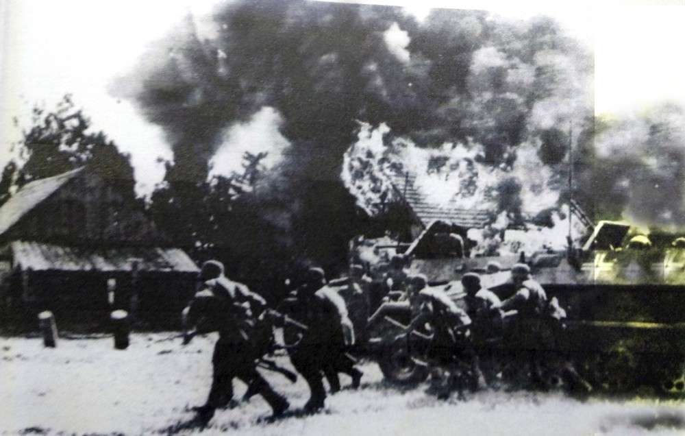 二战德国半履带装甲车之251/1型半履带装甲运兵车（二）