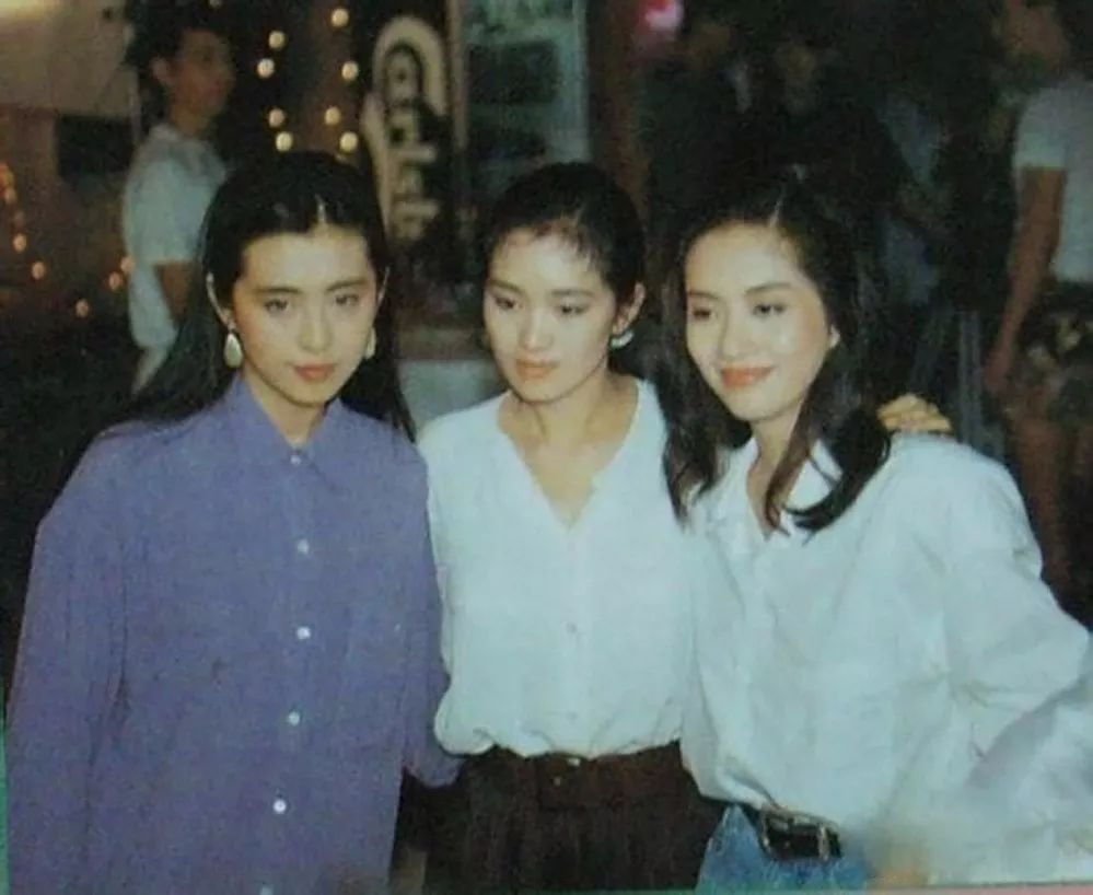 1992年是香港电影周星驰年，香港影坛的其他巨星在干嘛？