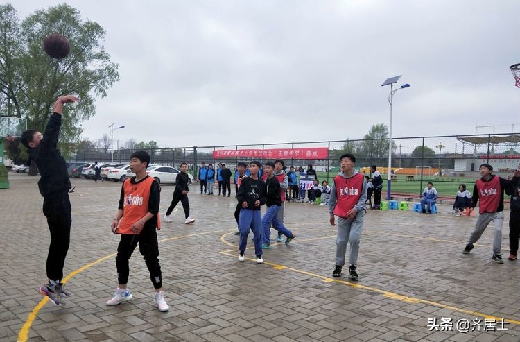 挥洒汗水，放飞青春—泾川县第三届中小学生运动会侧记