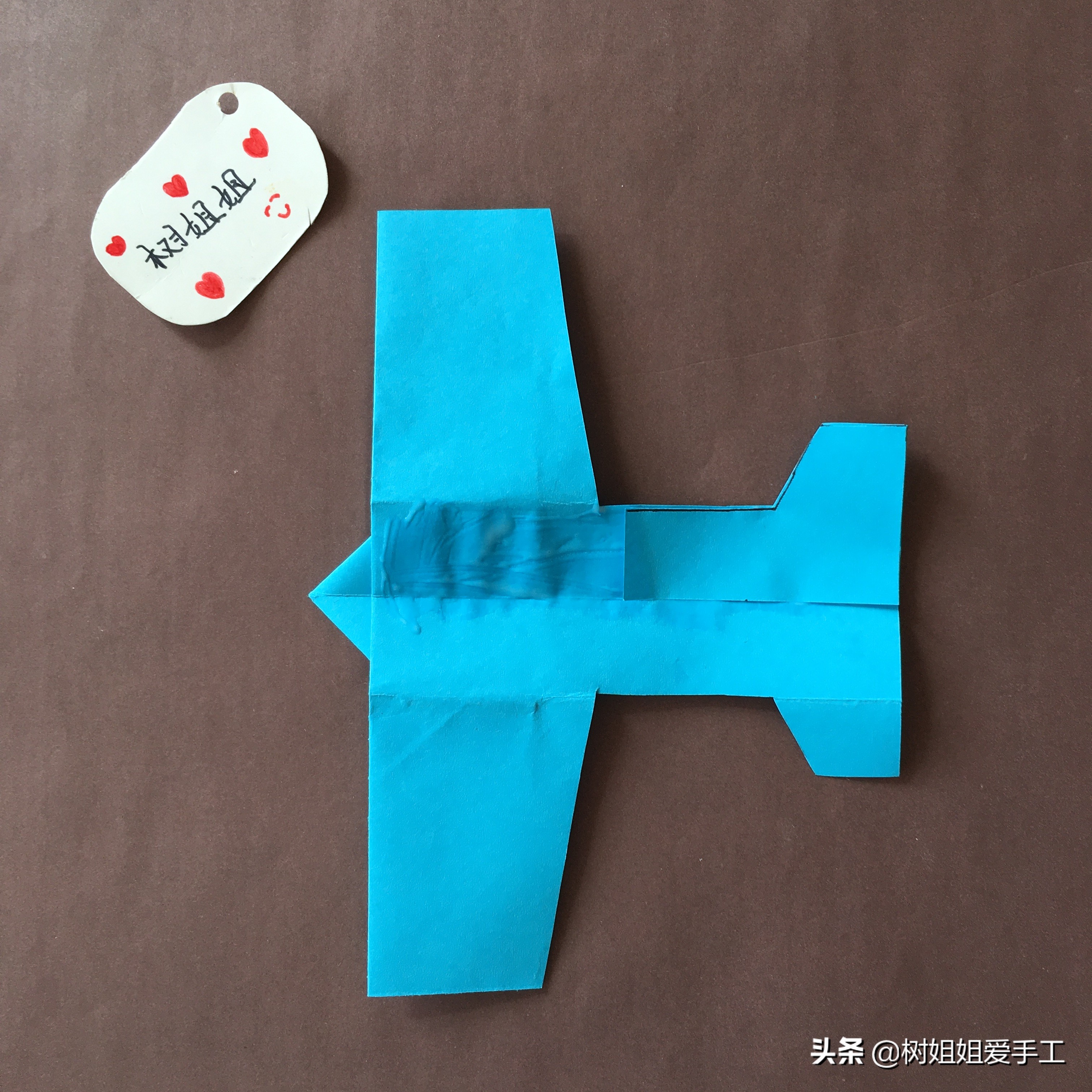 玩具折纸：男孩子女孩子都喜欢的纸飞机折法