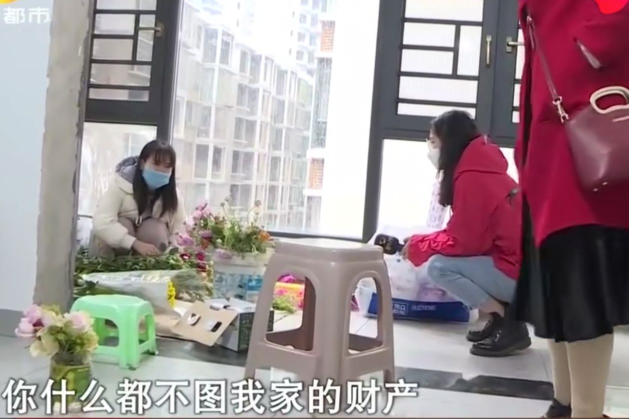 儿媳妇“打”了公公，婆婆逼小夫妻离婚：儿子的态度戳痛妈妈的心