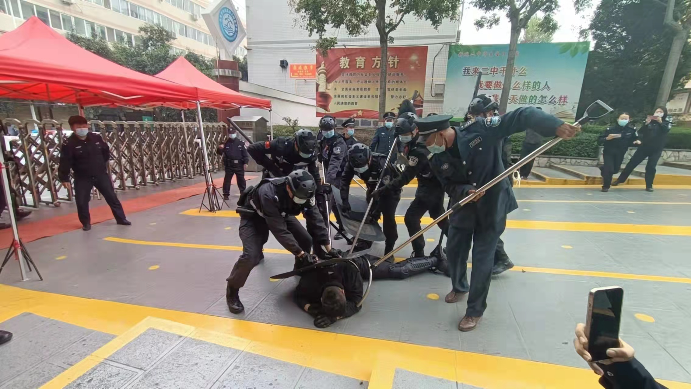 一键报警成效显 合成作战处置快——韩城市公安局以练为战 倾力打造智慧平安校园