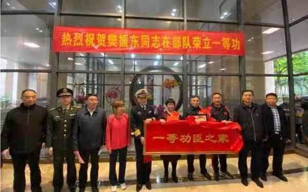 除了吴京“兵王”，这8位军旅男神也帅到炸裂，铁血硬汉谁不爱
