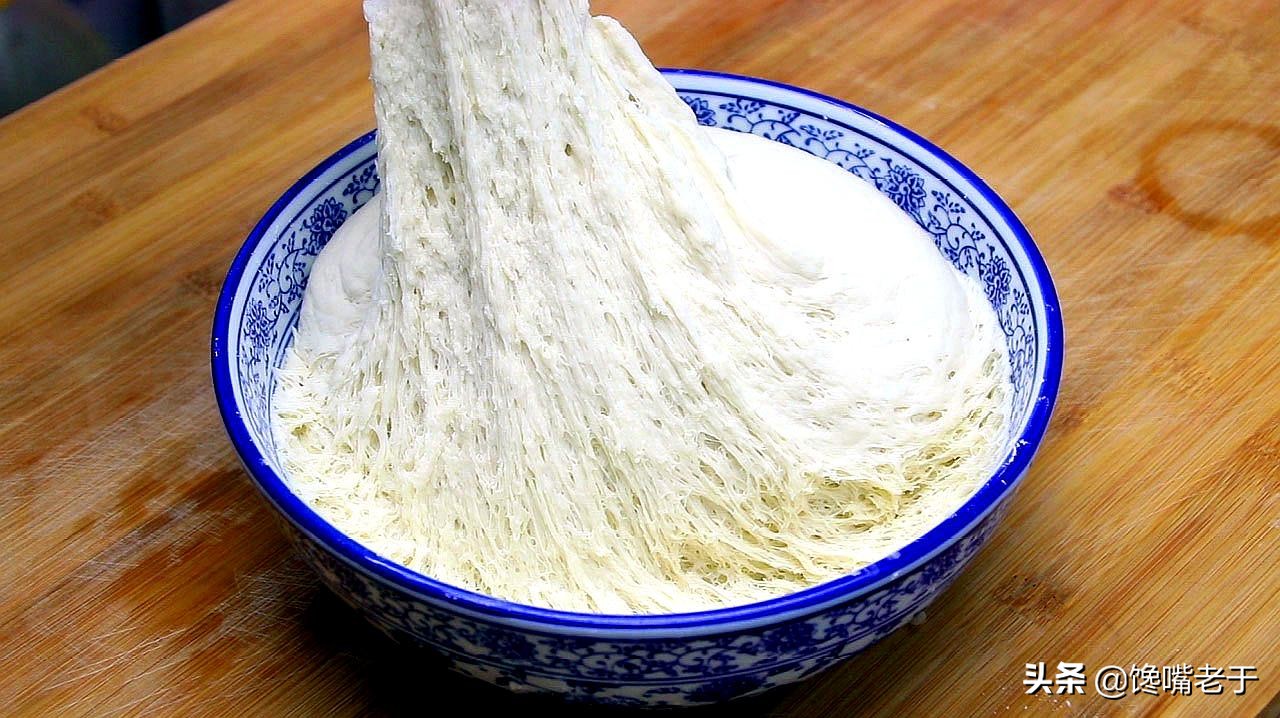 蒸馒头和包子，切记要“三次醒发”，不然出锅后死皮、塌陷还难吃