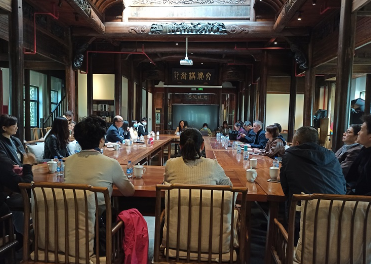 大学学费能有多贵？这所院校学费高达15万，只有两个专业