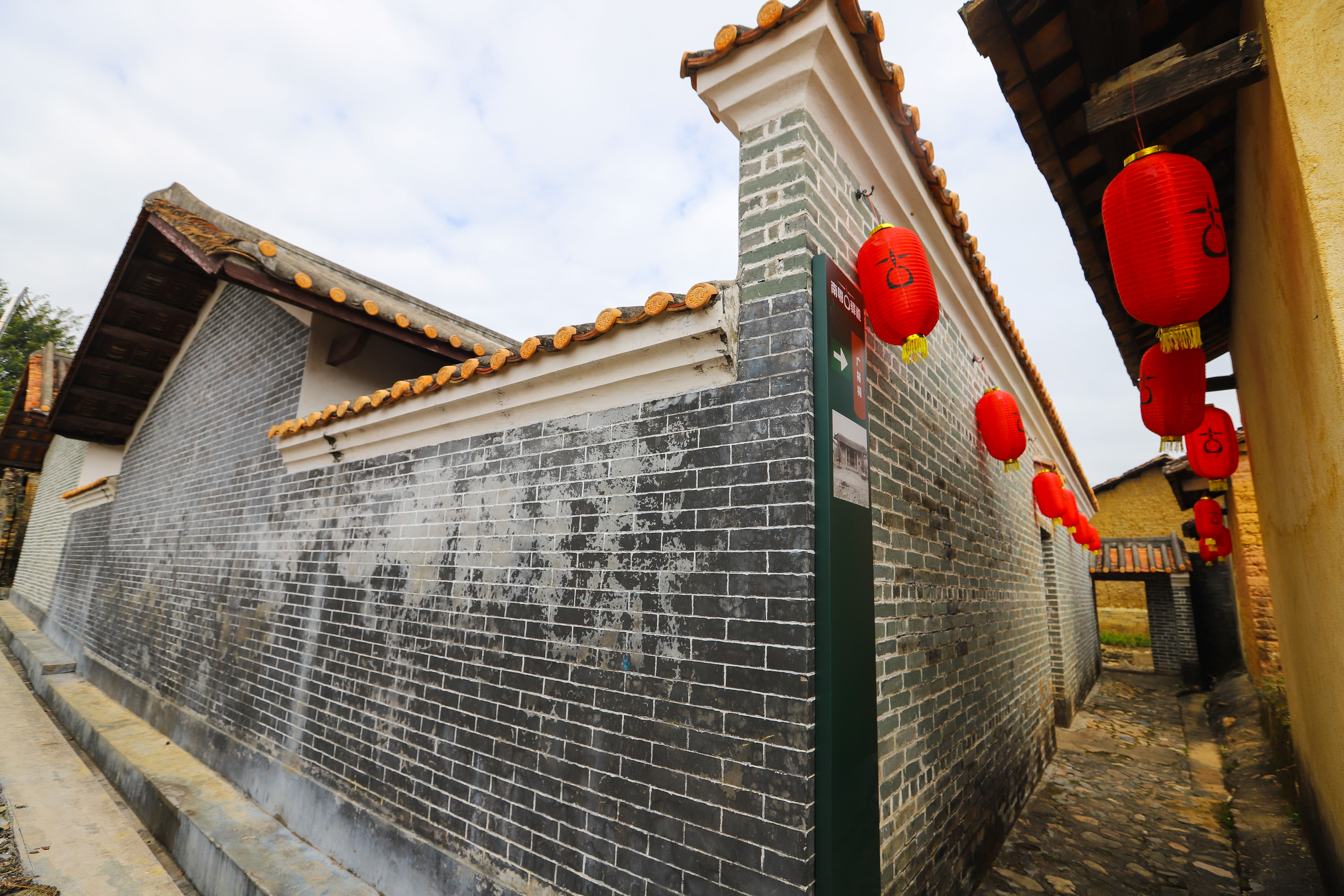 广州周边自驾游，街巷弯如迷宫的钱岗村，岭南民居建筑博物馆