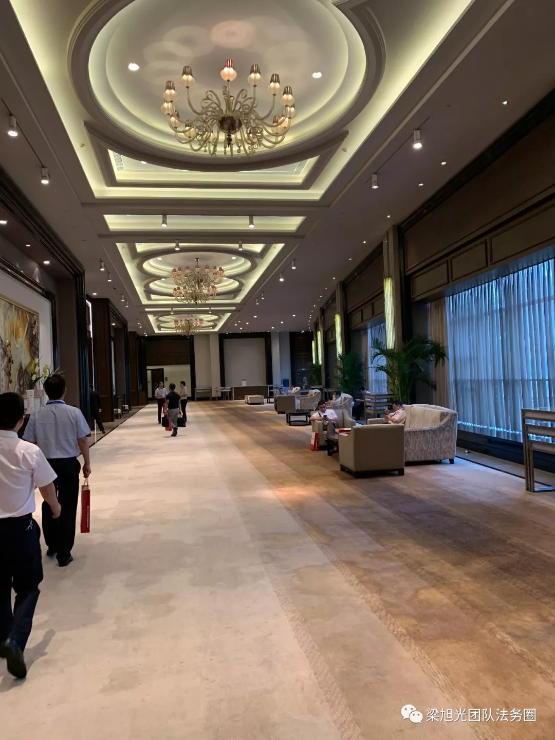 闭幕｜梁旭光代表参加第六次武汉市律师代表大会