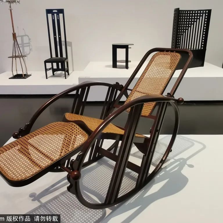 假期还没出门？雨雨雨模式，幸好还能去……