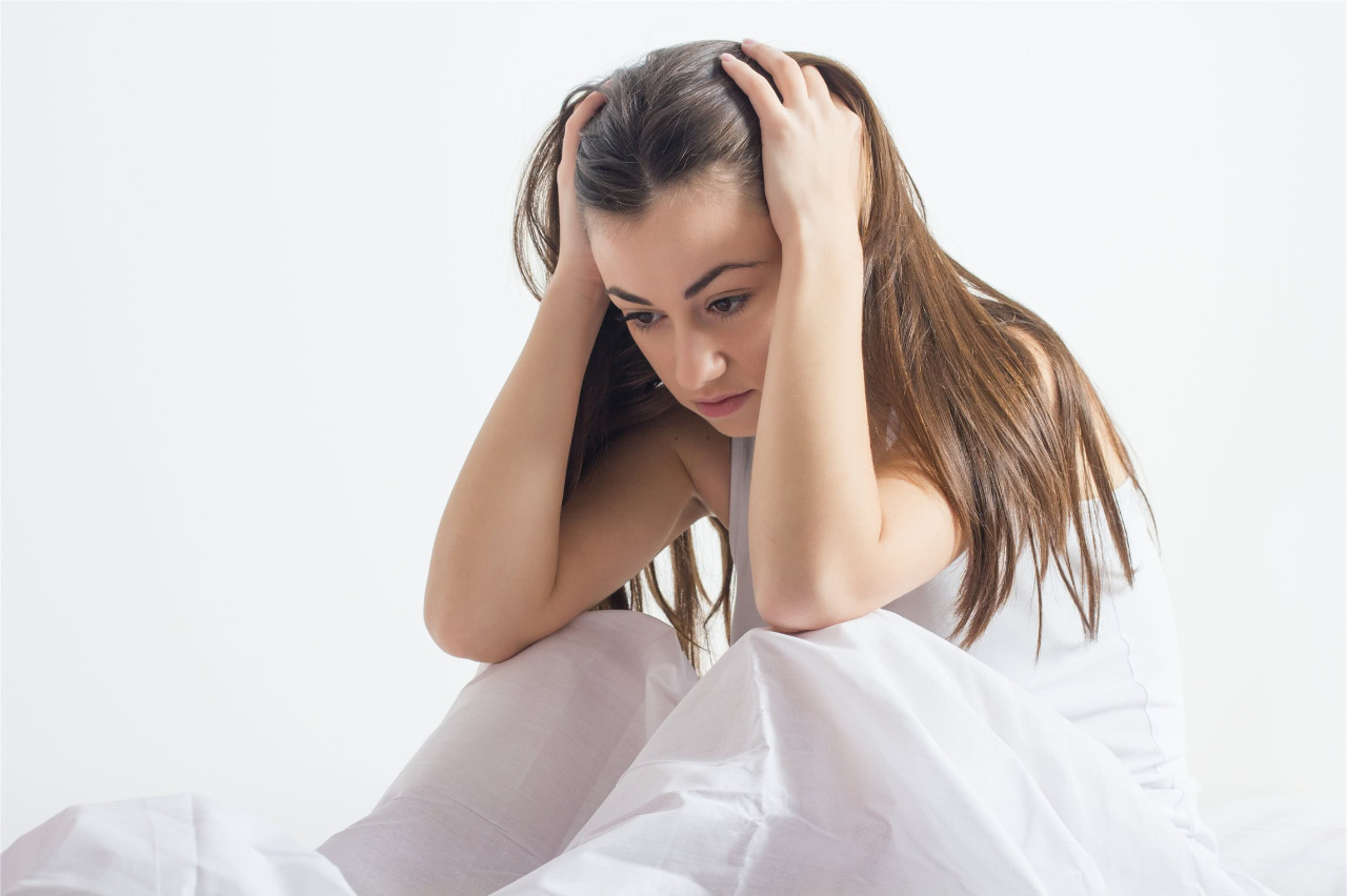 女性在绝经前会出现什么表现？如何应对绝经期？