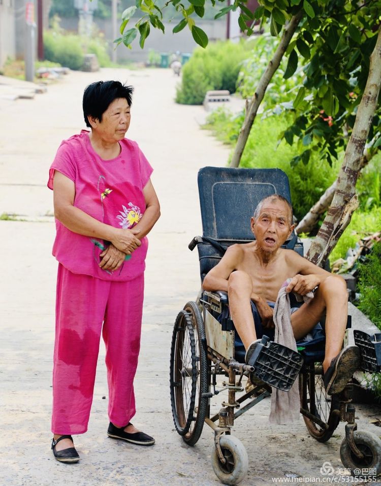 10月7日重阳节，十几首诗词100幅照片，致敬天下老年人