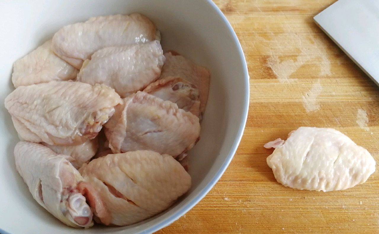 外面十几块的韩式炸鸡，秘制酱汁，详细比例毫无保留，在家随便做