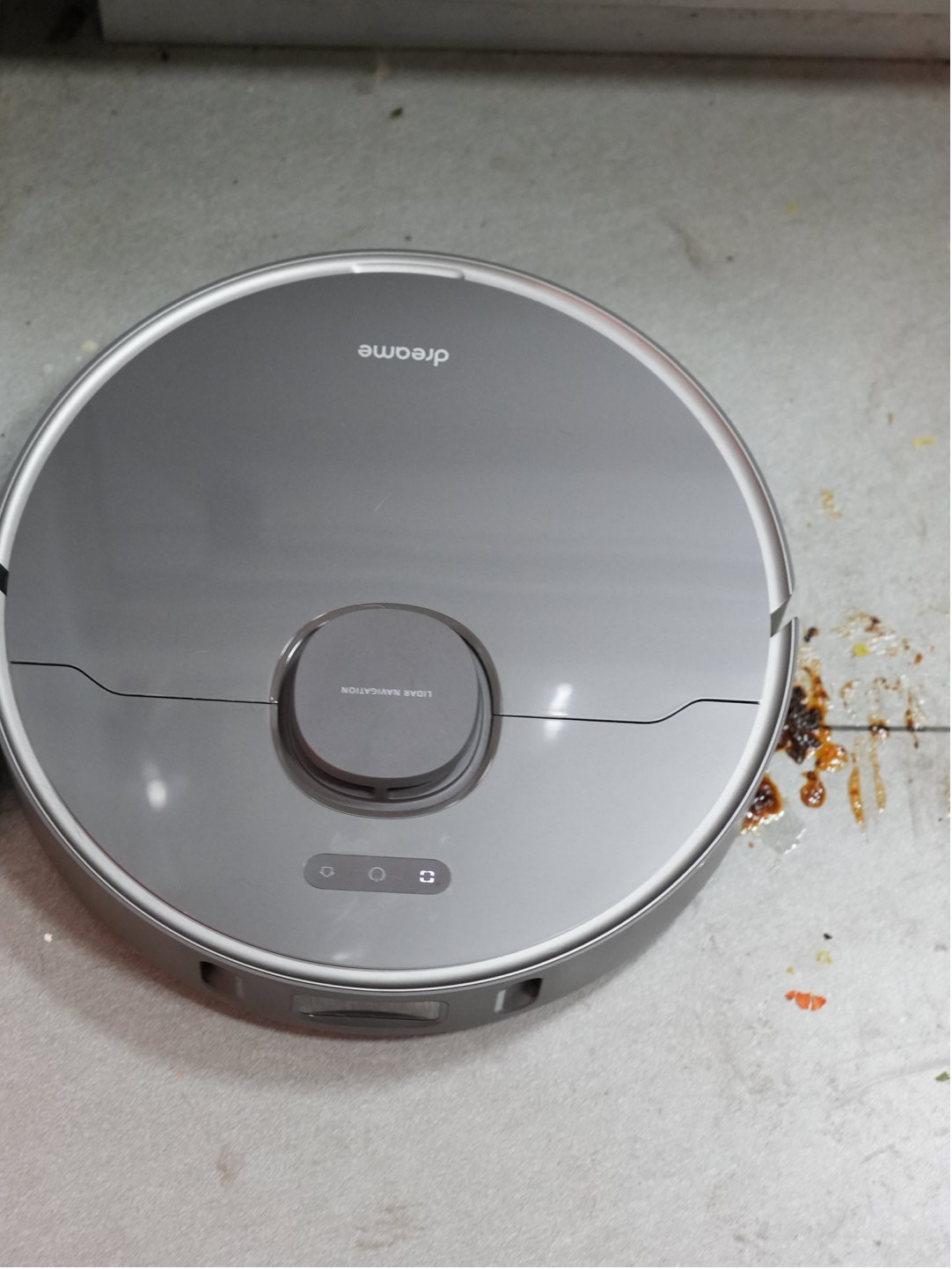 两个月不用倒垃圾，追觅自集尘扫拖机器人让我的SOHO生活更舒心